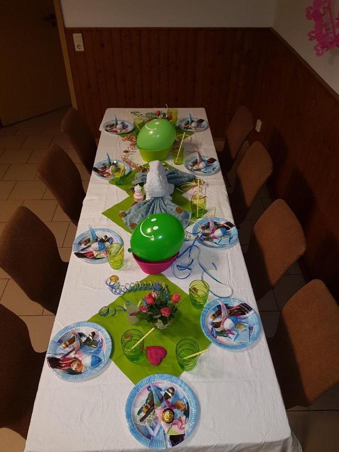بيت شباب Teichcamp Grosshartmannsdorf المظهر الخارجي الصورة